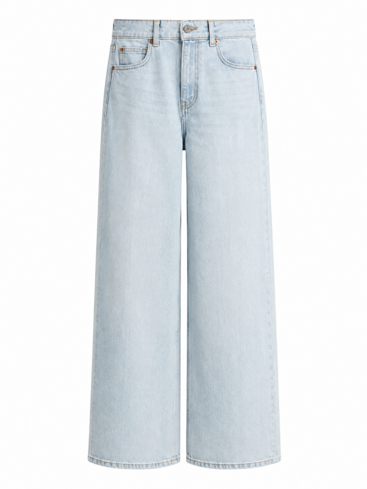 Light Wash Wide-Leg Jeans with Contrast Stitching